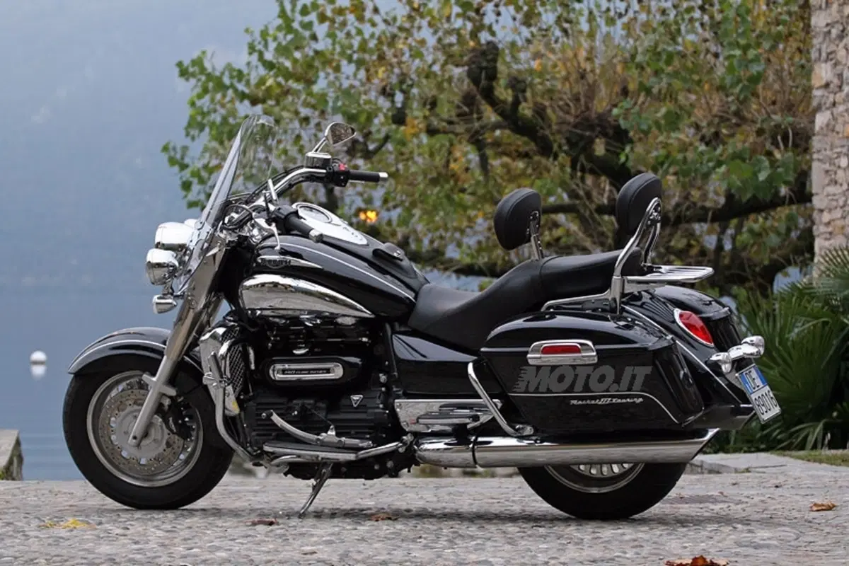TRIUMPH Rocket III Touring (3)