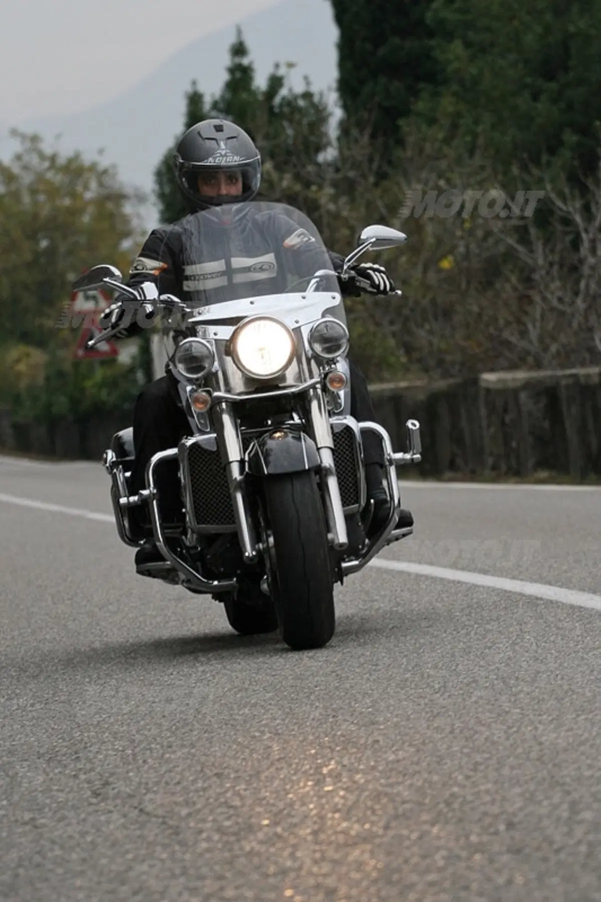 TRIUMPH Rocket III Touring (9)