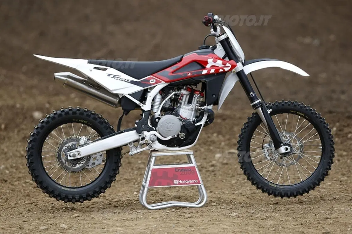 HUSQVARNA CR 125 - TC 450 (5)