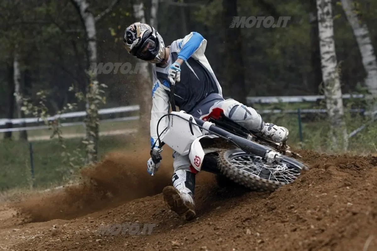 HUSQVARNA CR 125 - TC 450 (13)