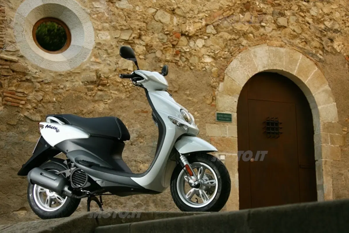 YAMAHA Neo's 50