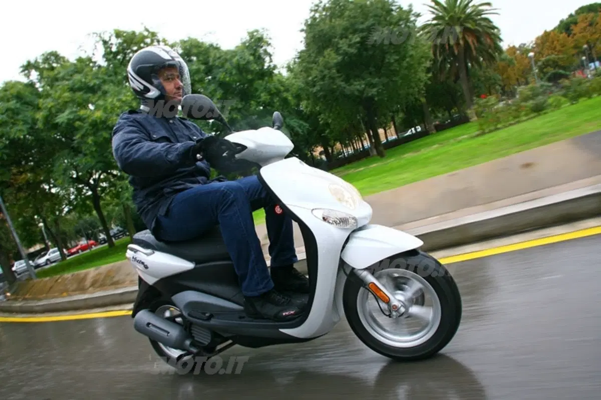 YAMAHA Neo's 50 (14)