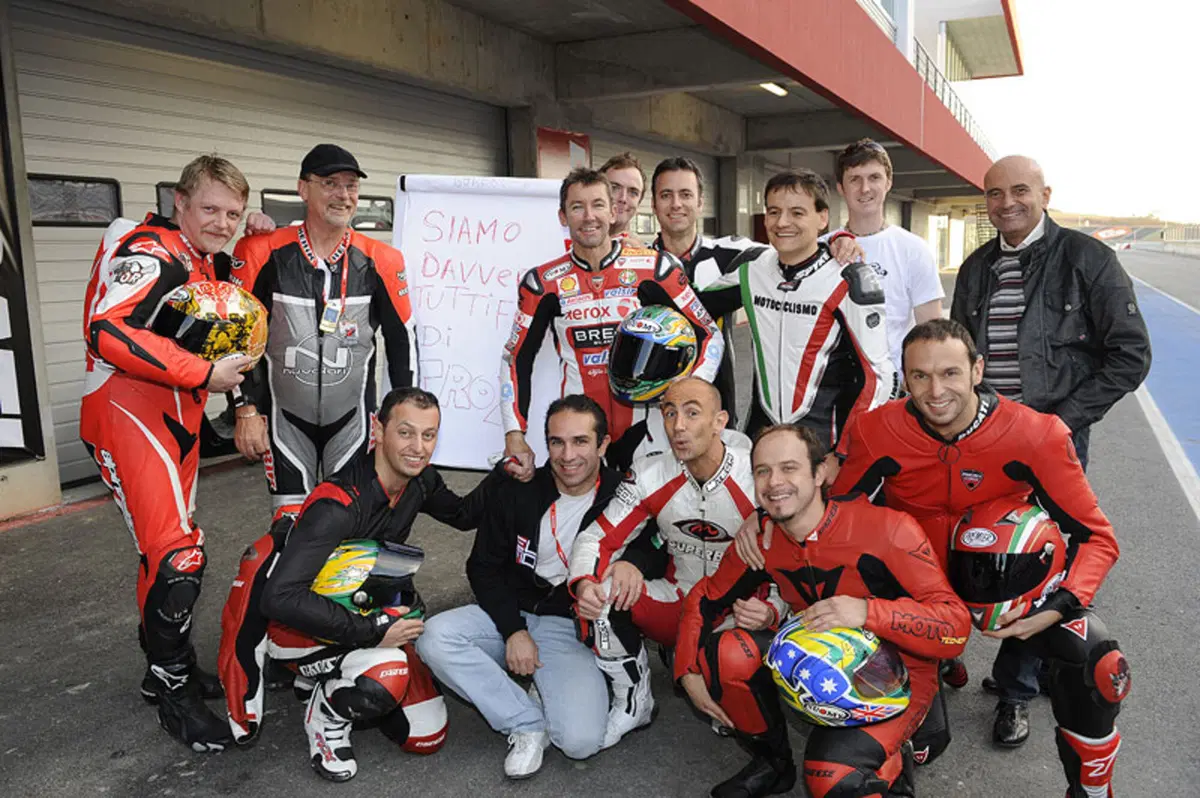 DUCATI 1198 S (8)