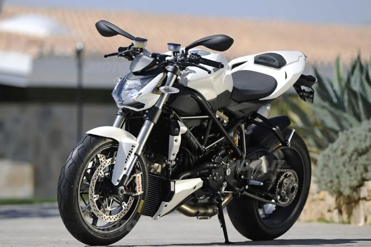 DUCATI Streetfighter (4)
