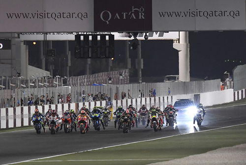 GALLERY - MotoGP 2018. Le foto più belle del GP del Qatar (8)