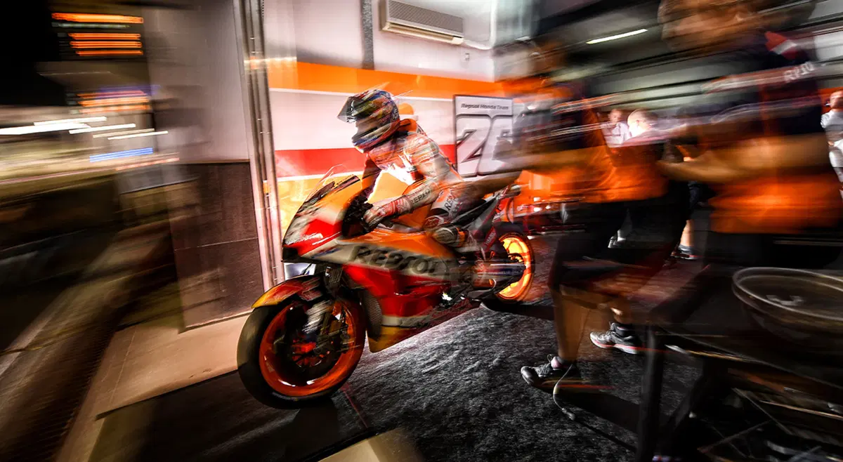 GALLERY - MotoGP 2018. Le foto più belle del GP del Qatar (34)