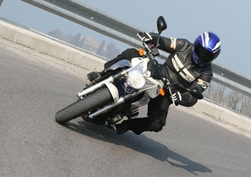 YAMAHA XJ6