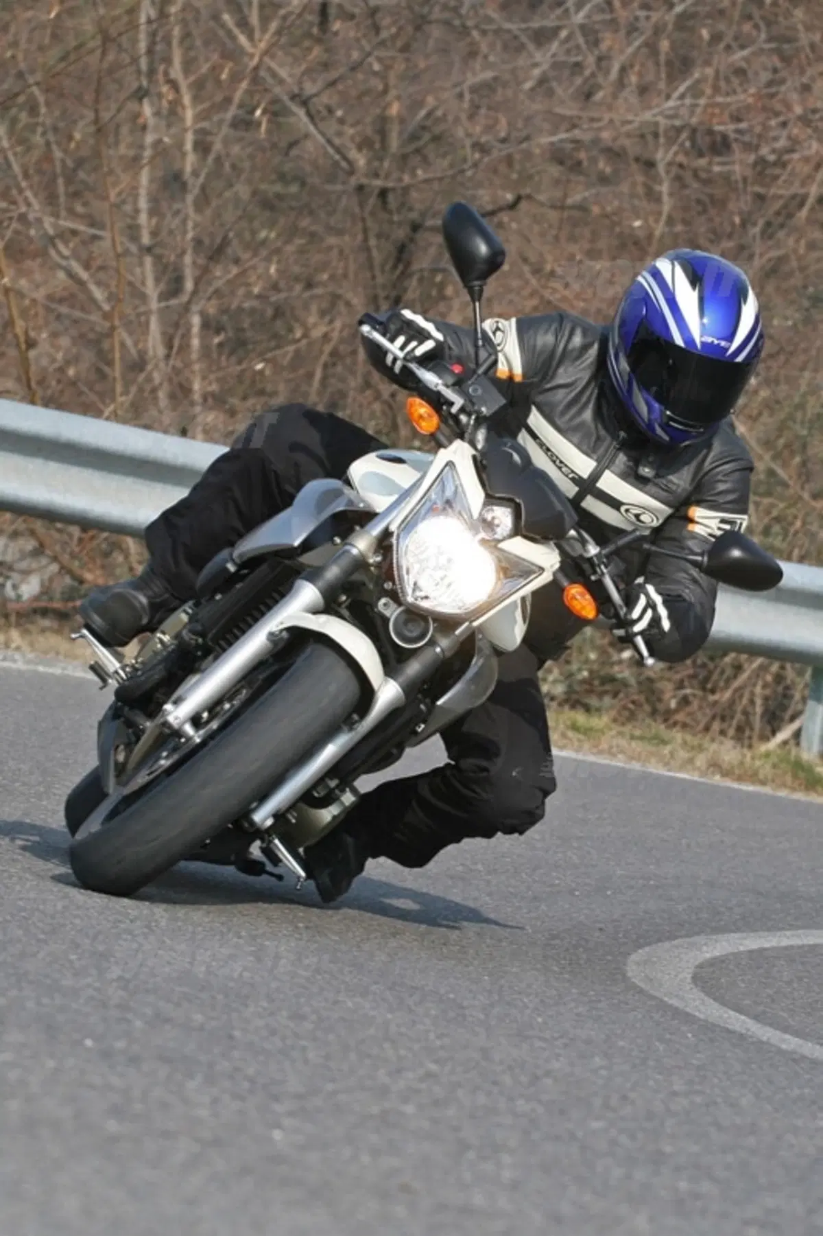 YAMAHA XJ6 (21)