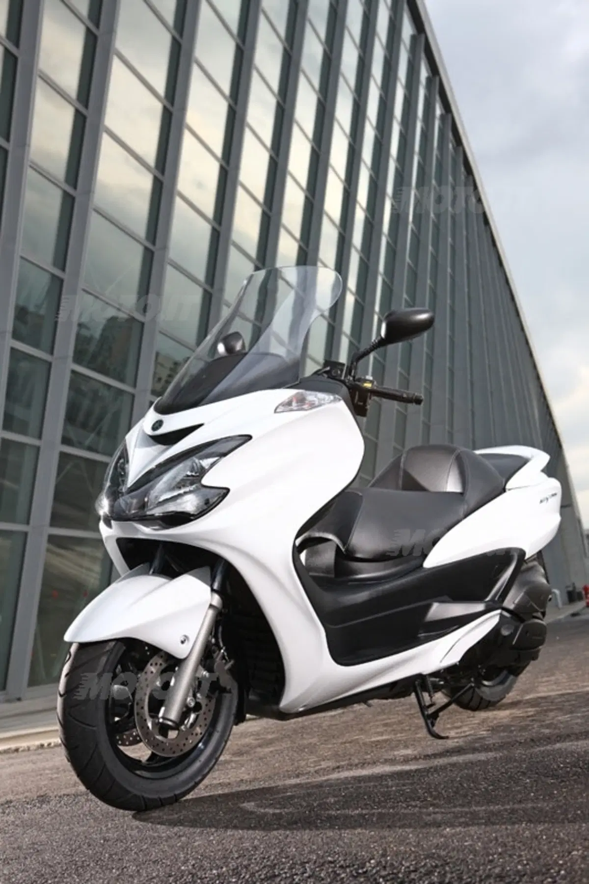 YAMAHA Majesty 400 (3)