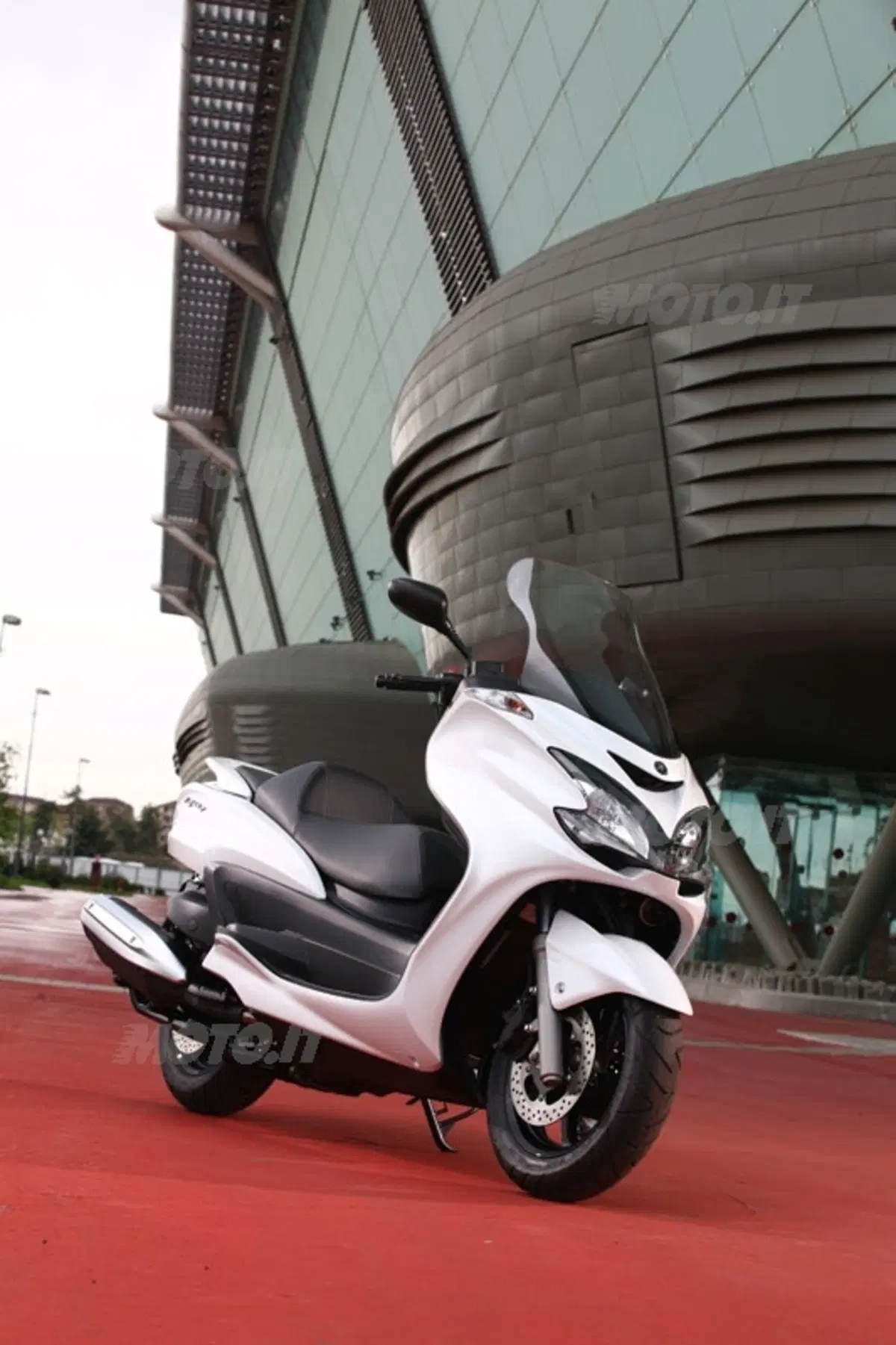 YAMAHA Majesty 400 (5)