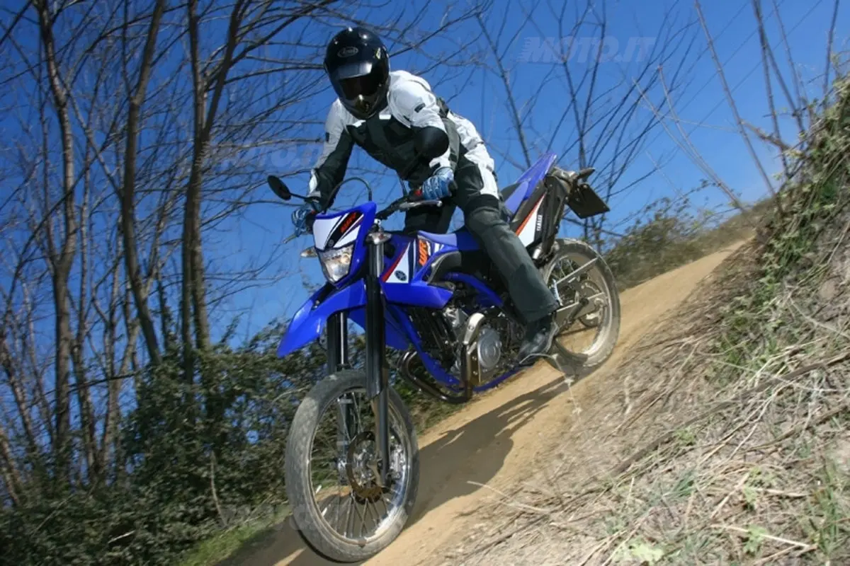 YAMAHA WR 125X - WR 125R (9)