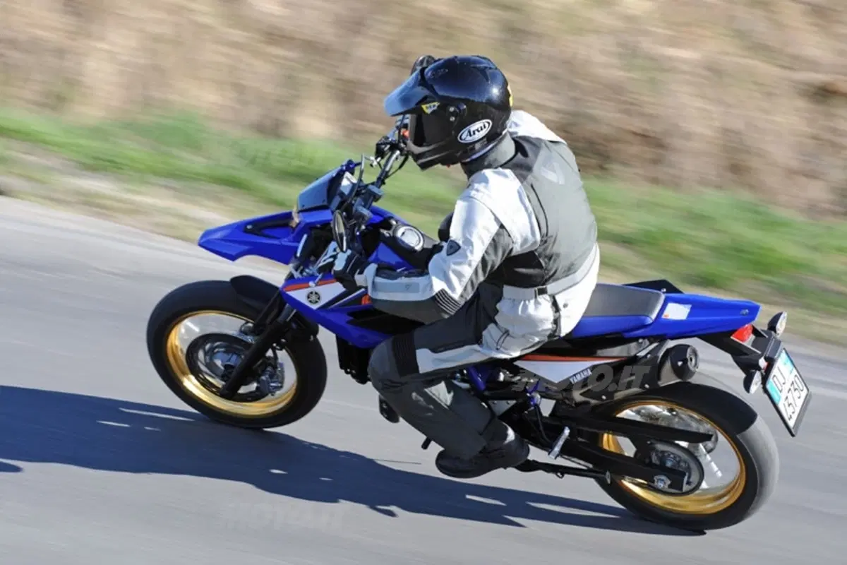 YAMAHA WR 125X - WR 125R (16)