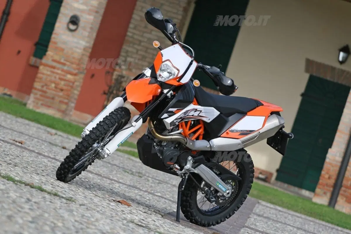 KTM 690 Enduro R (2)
