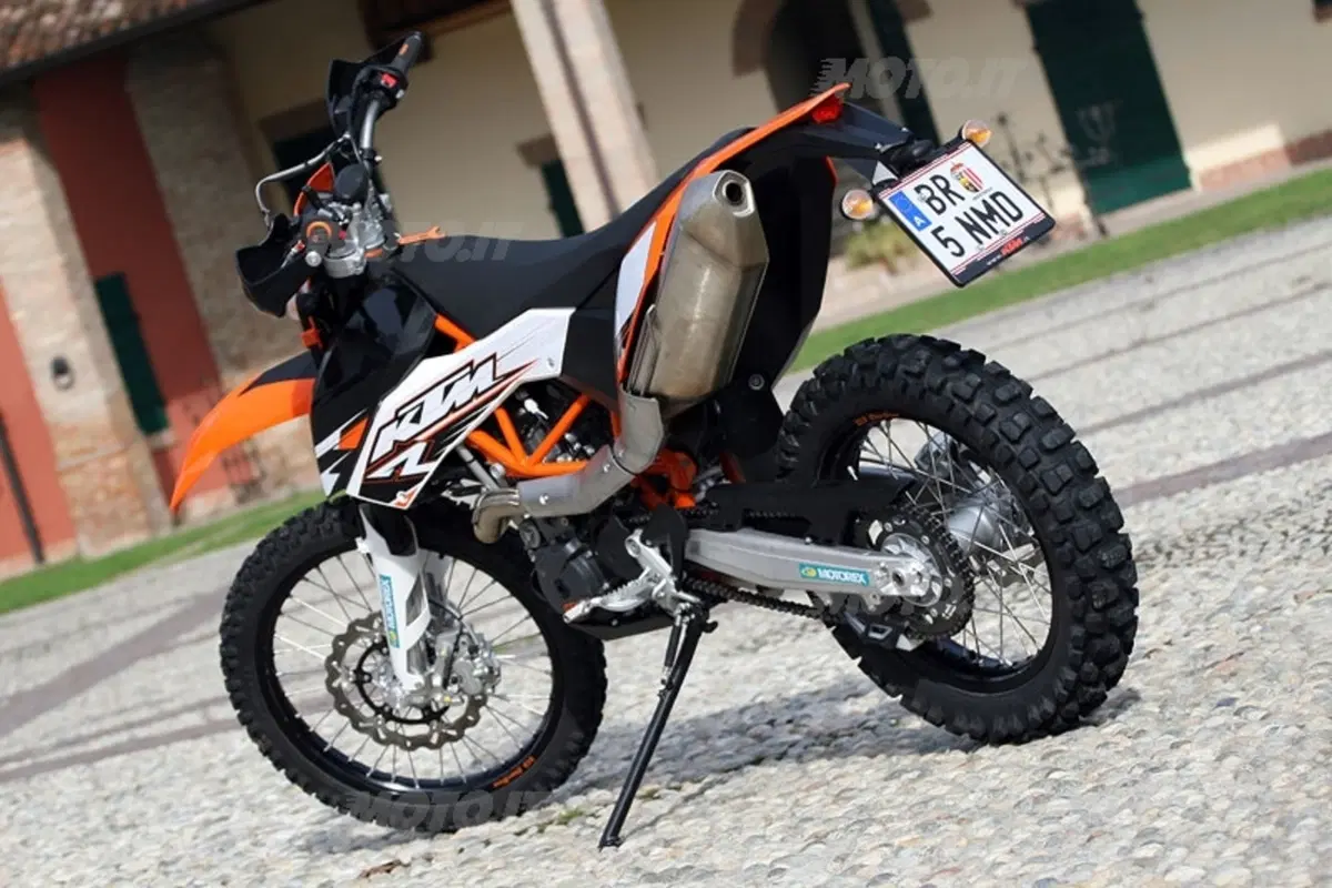 KTM 690 Enduro R (4)