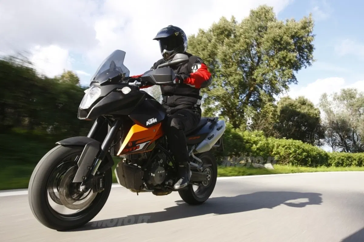 KTM 990 SM T (10)