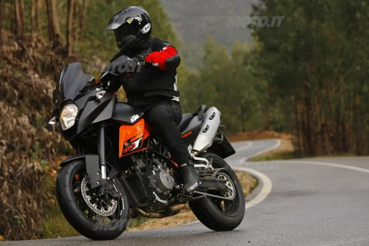 KTM 990 SM T (16)