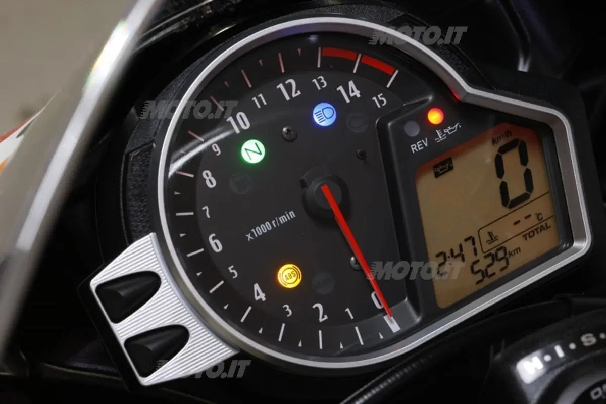 HONDA CBR 600RR C-ABS e CBR 1000RR C-ABS (10)
