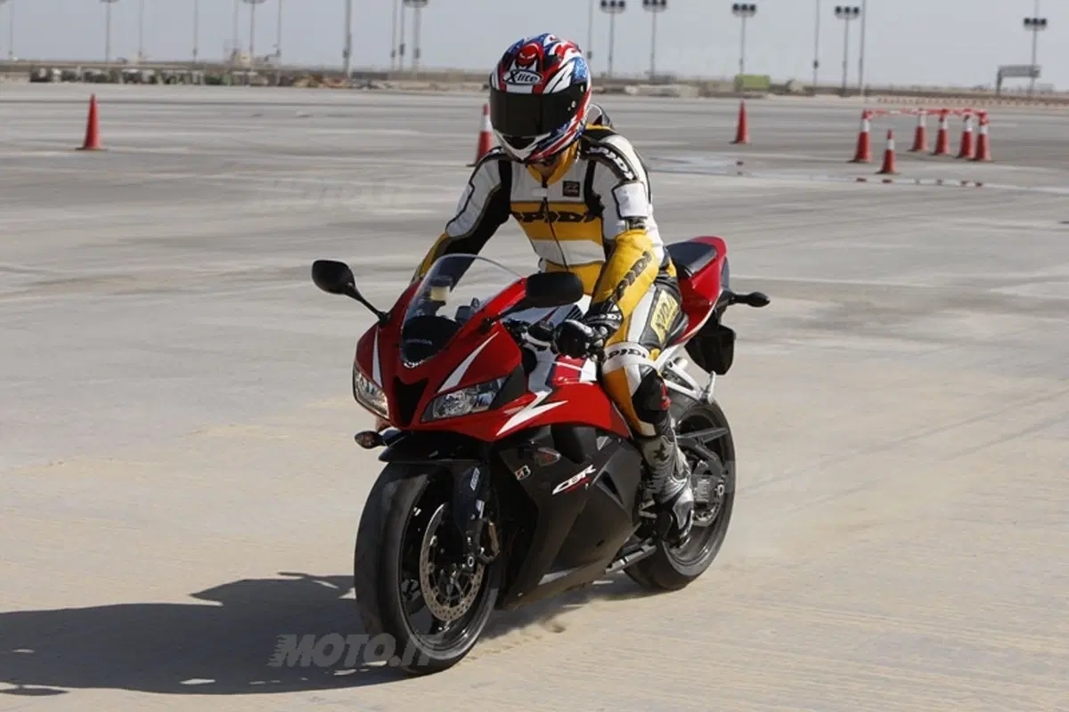 HONDA CBR 600RR C-ABS e CBR 1000RR C-ABS (17)
