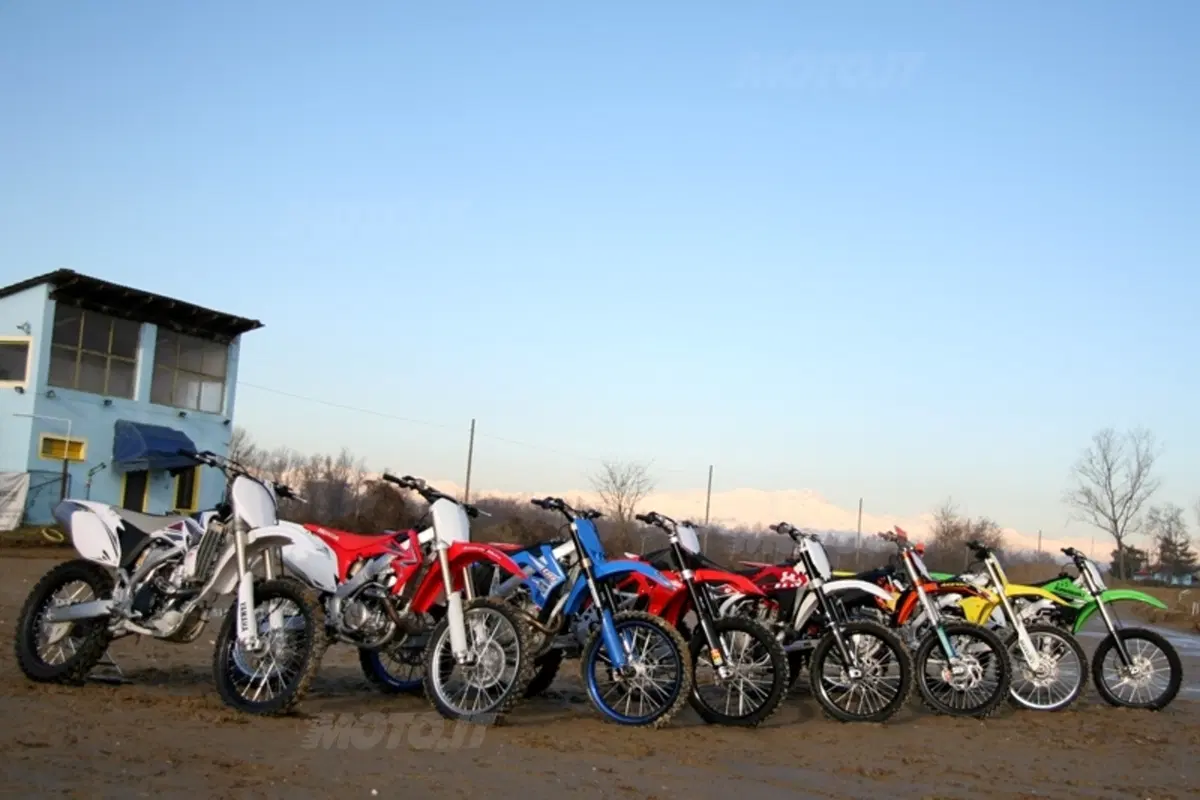 COMPARATIVA 450 Cross 2009