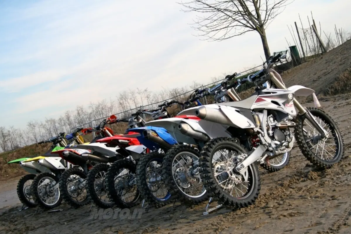 COMPARATIVA 450 Cross 2009 (2)