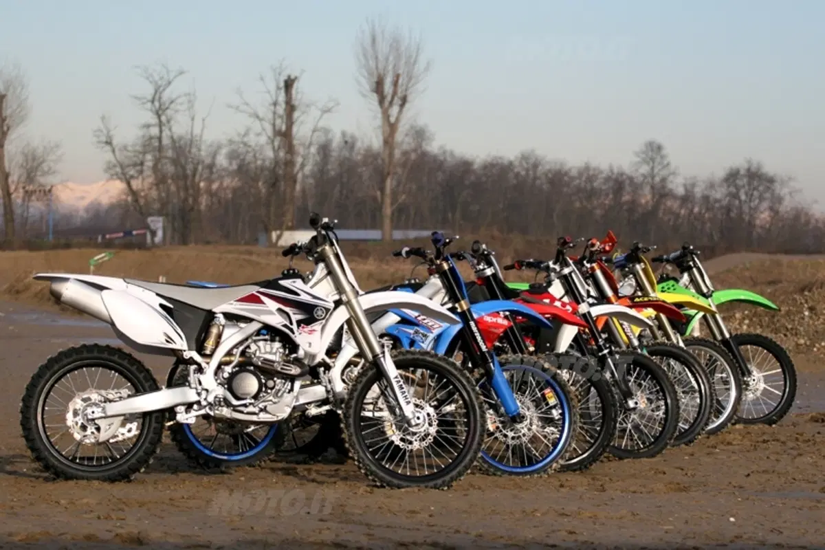 COMPARATIVA 450 Cross 2009 (3)
