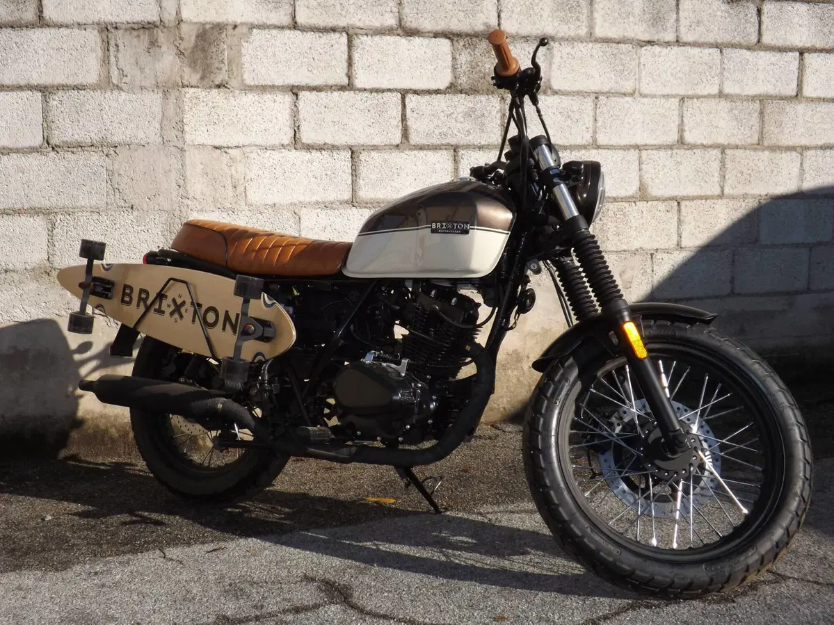 Brixton Motorcycles BX 125 X Scrambler EFI (2017 - 19) (2)