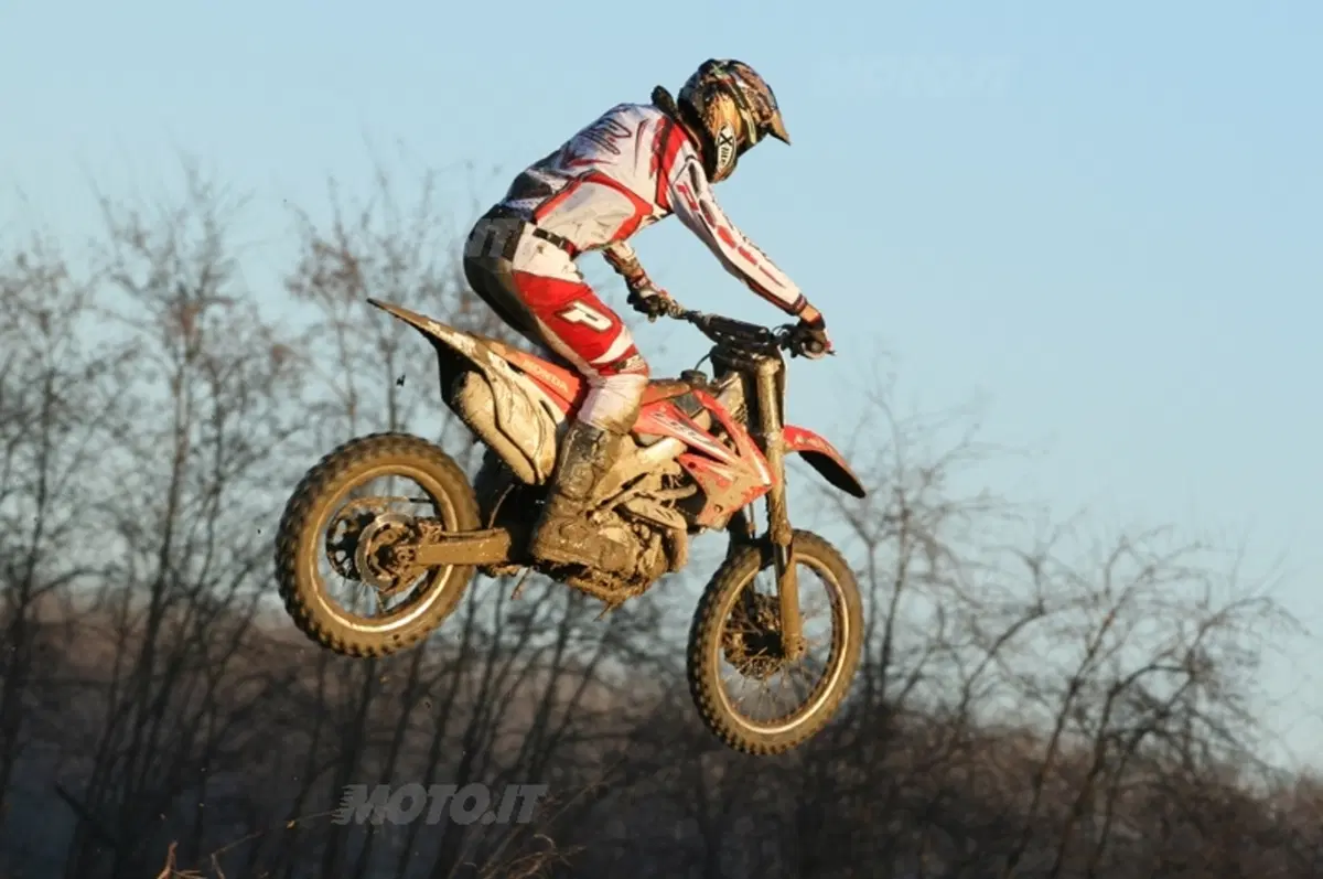 COMPARATIVA 450 Cross 2009 (13)