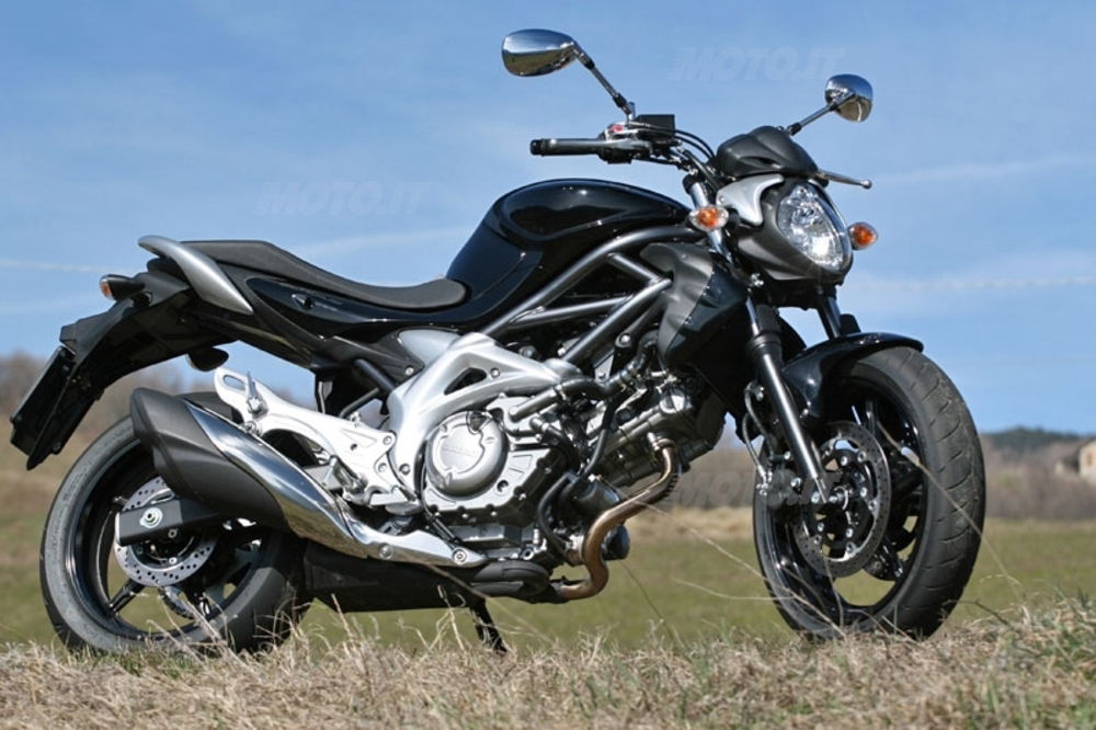 SUZUKI Gladius 650