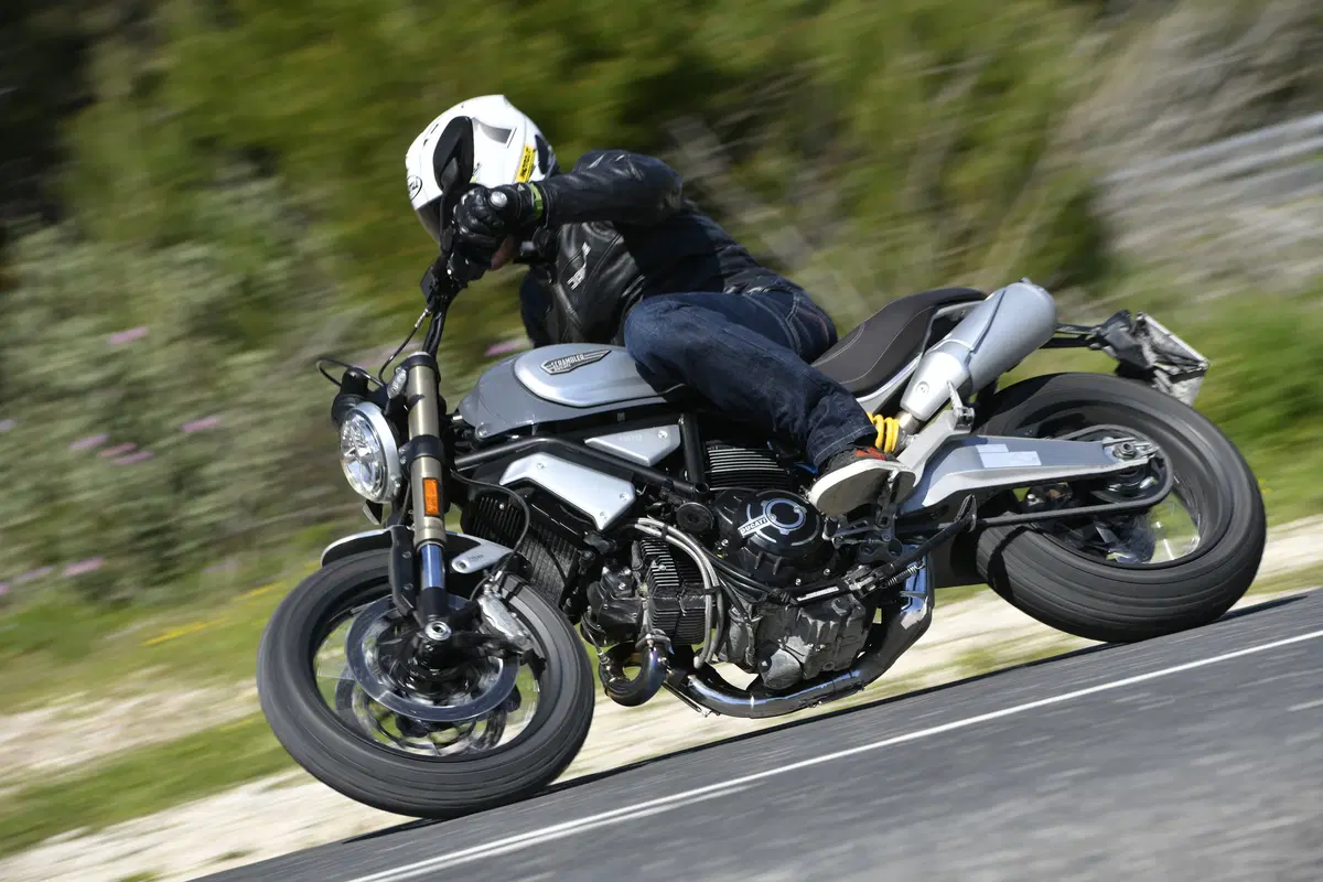 Ducati Scrambler 1100 TEST: gran coppia e finiture al top (5)
