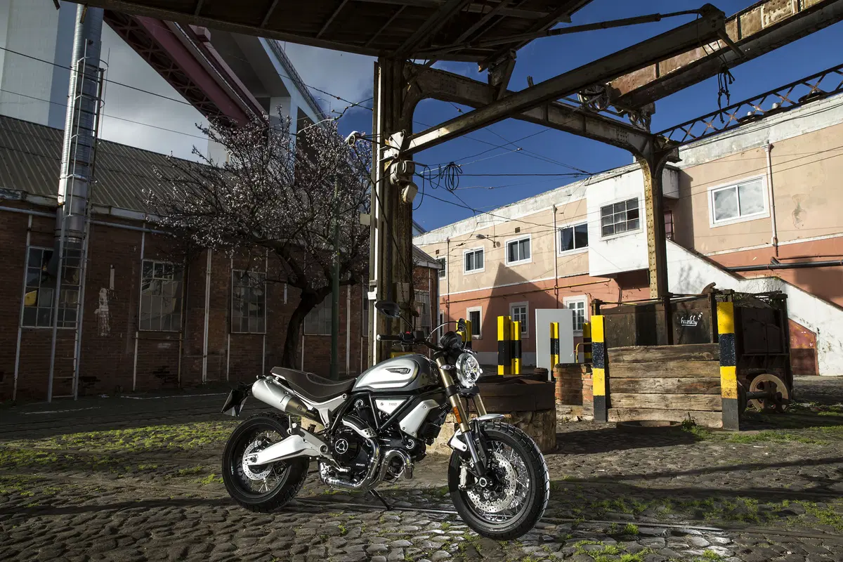 Ducati Scrambler 1100 TEST: gran coppia e finiture al top (11)