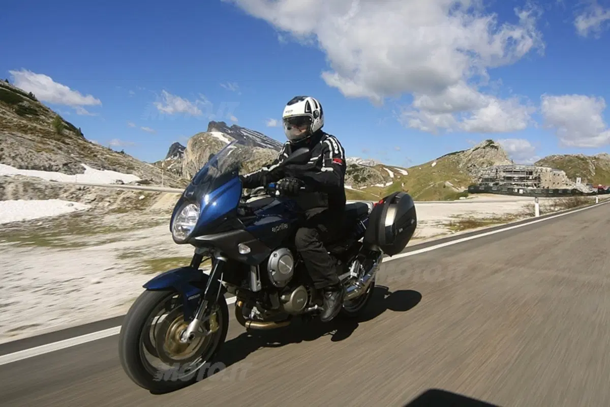 APRILIA Shiver 750 GT - Mana 850 GT (18)