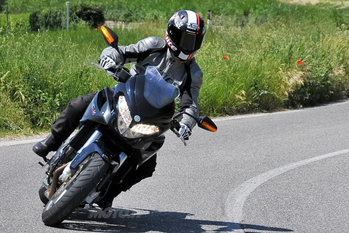 BENELLI Tre 899 K (20)