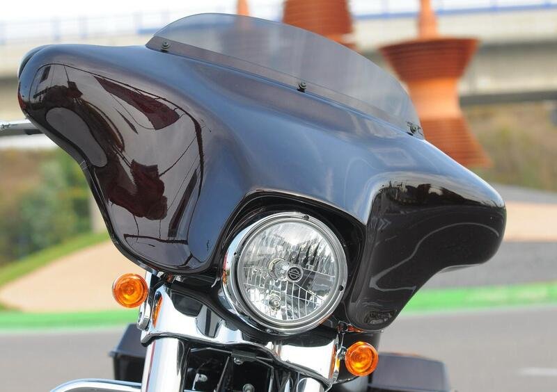 Harley-Davidson Touring 1690 Road Glide (2007 - 12) (2)