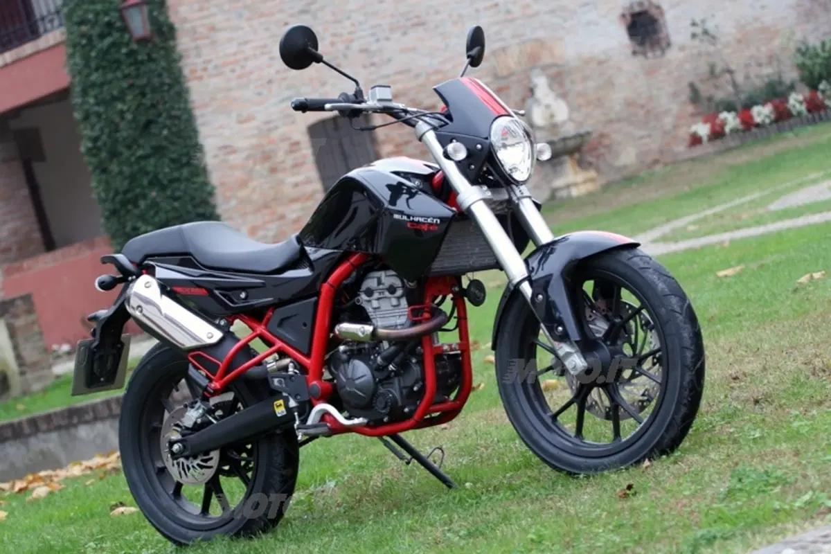 DERBI Mulhacén Café 125 (3)