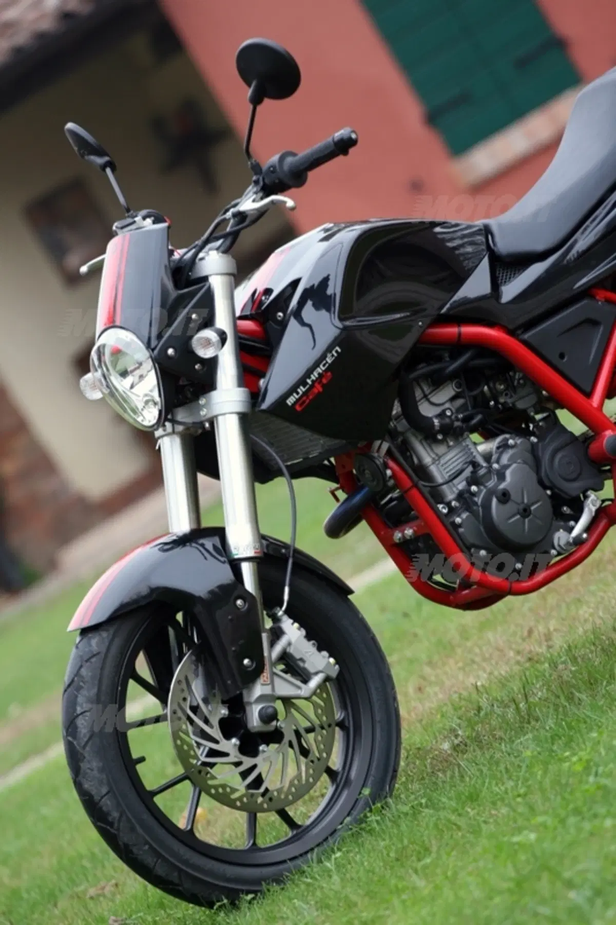 DERBI Mulhacén Café 125 (4)
