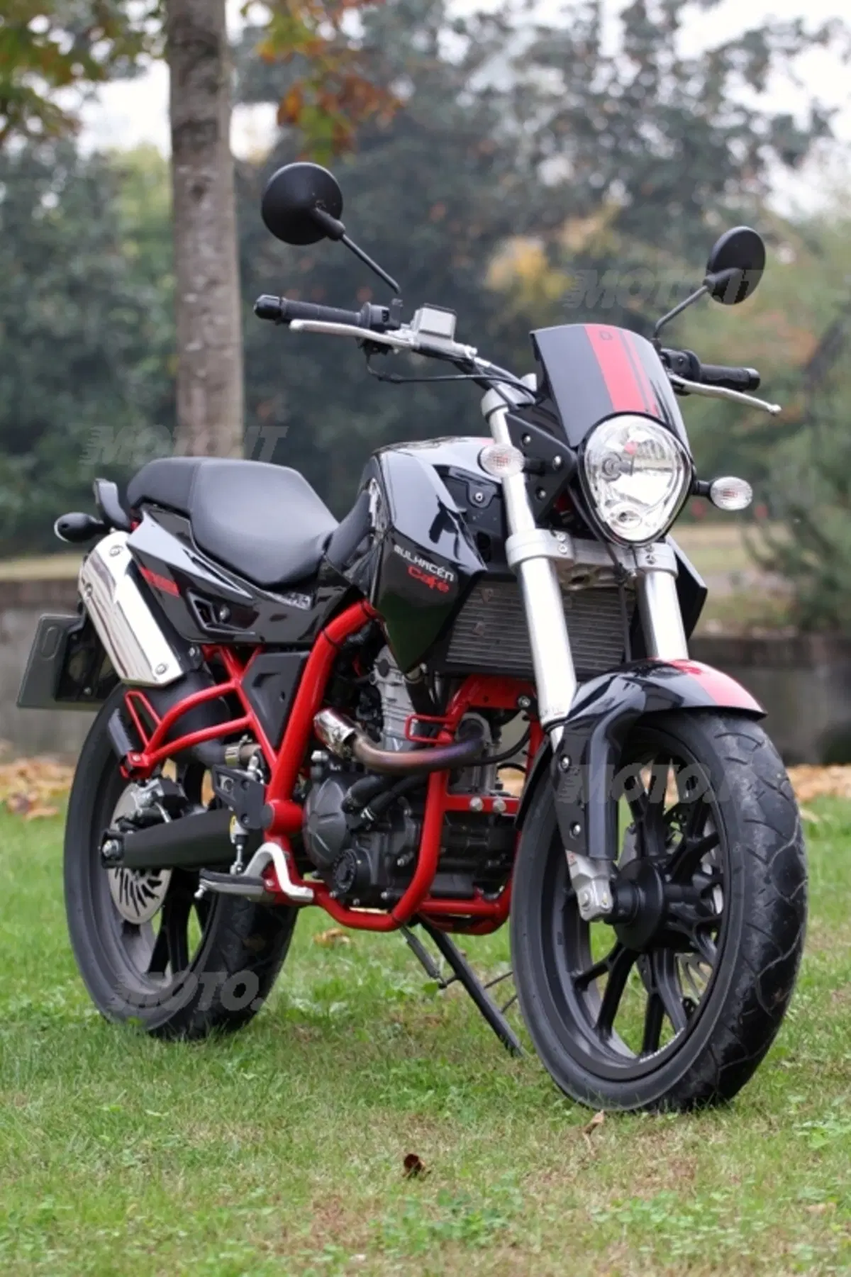 DERBI Mulhacén Café 125 (6)