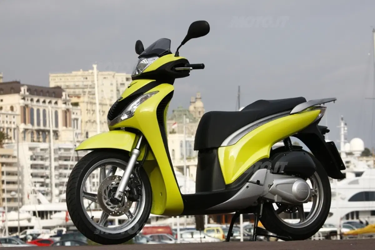 HONDA SH 125i - 150i (2)