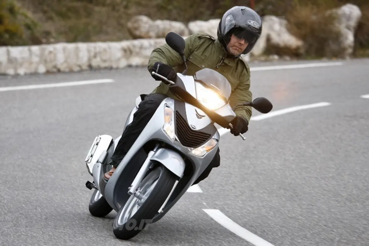 HONDA SH 125i - 150i (14)