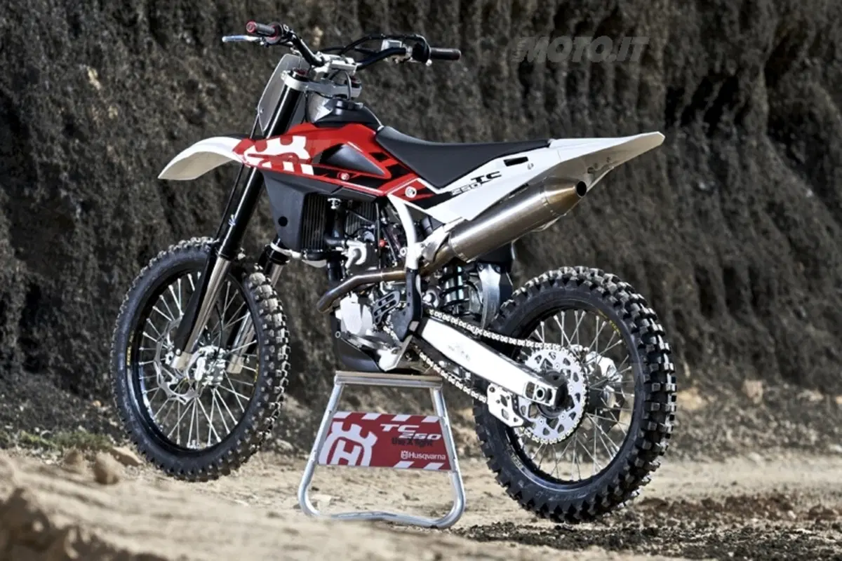HUSQVARNA TC 250 (4)