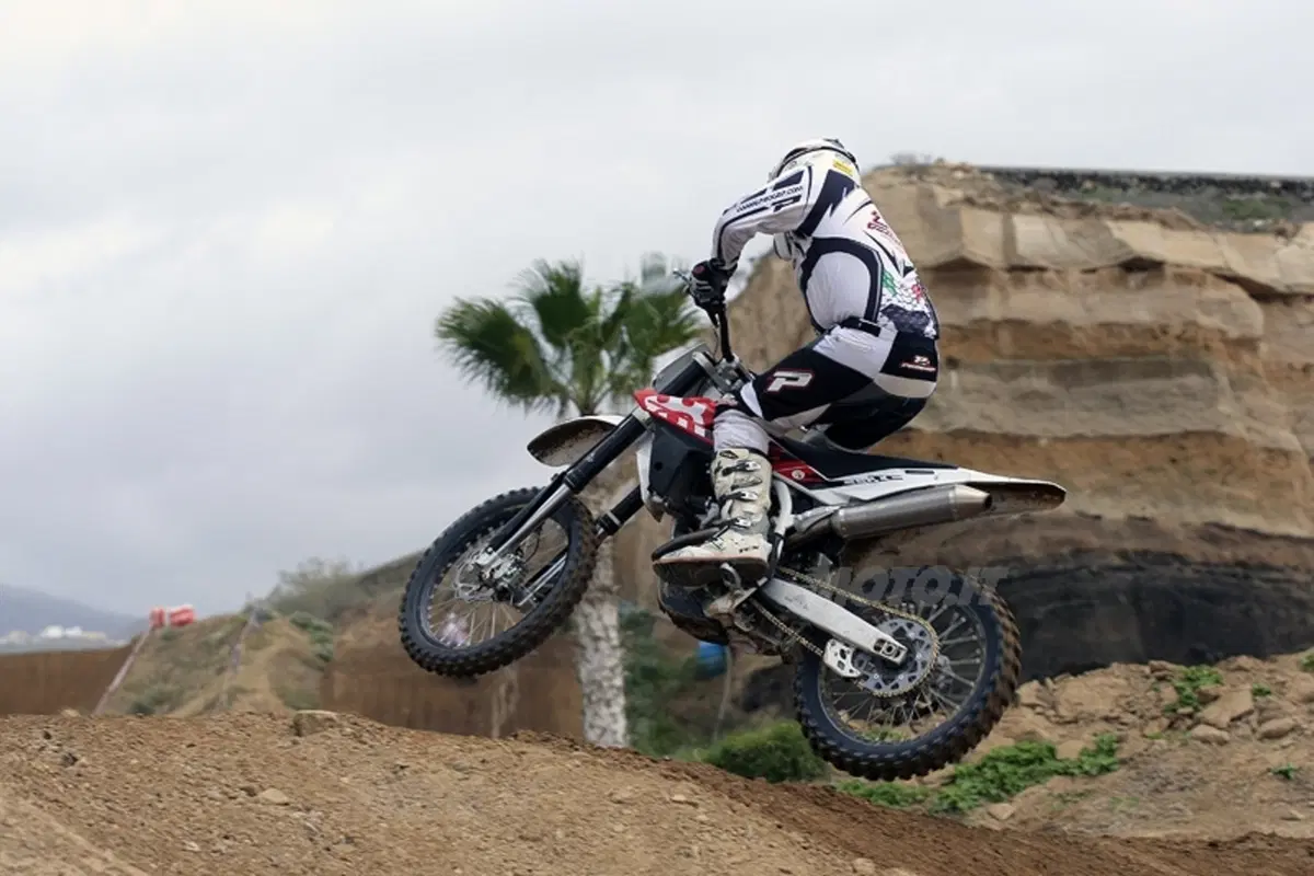 HUSQVARNA TC 250 (17)