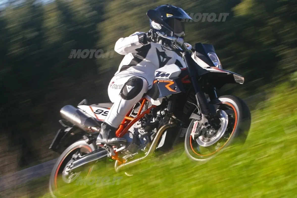 KTM 990 SM R (11)