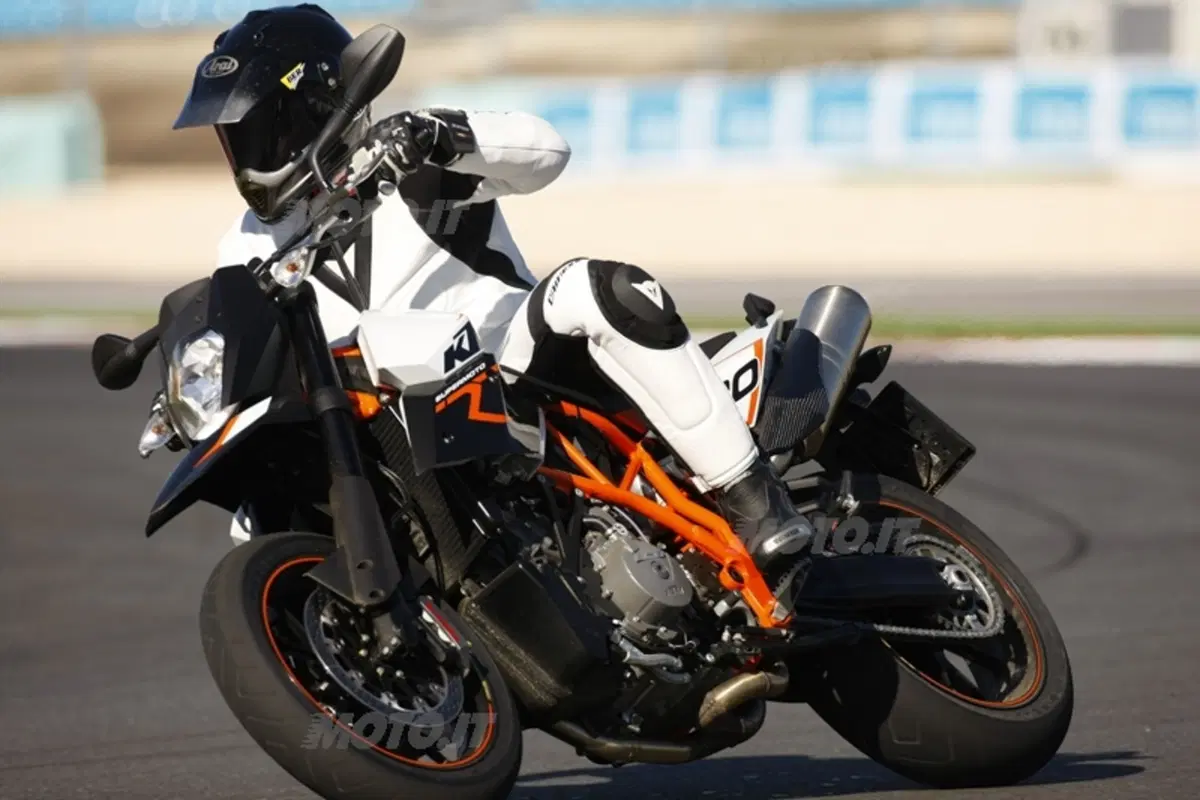 KTM 990 SM R (14)