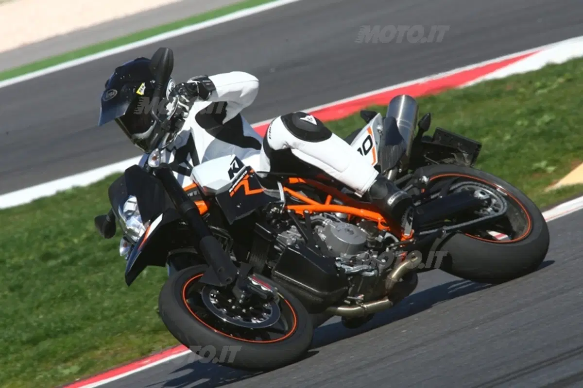 KTM 990 SM R (18)