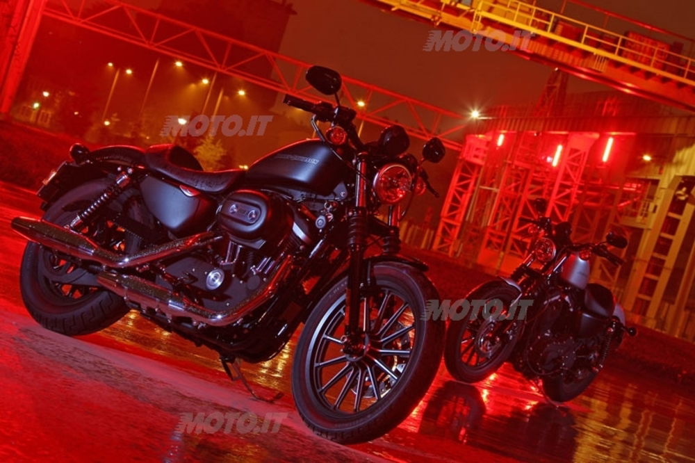 HARLEY-DAVIDSON Sportster Iron 883