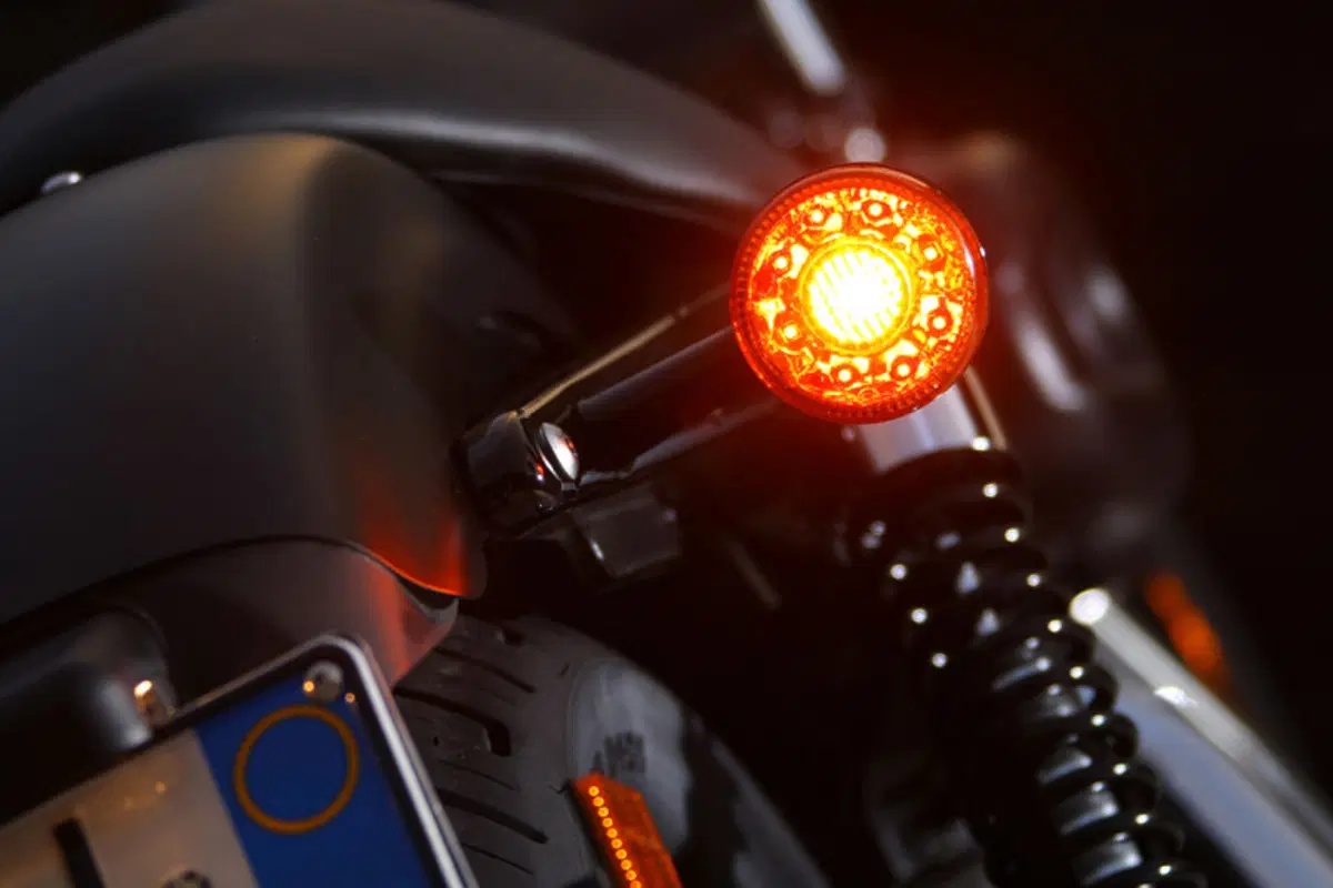 HARLEY-DAVIDSON Sportster Iron 883 (7)