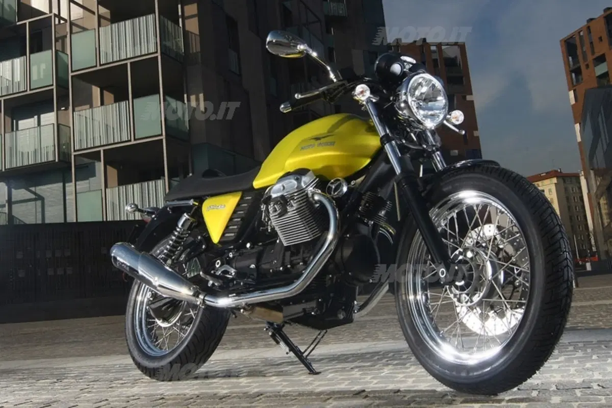 MOTO GUZZI V7 Cafè Classic 