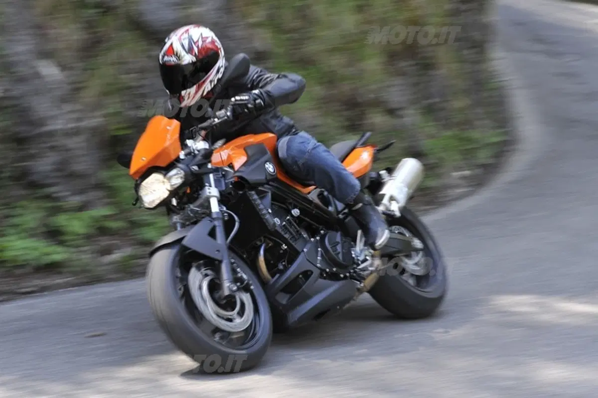 BMW F 800 R   (12)
