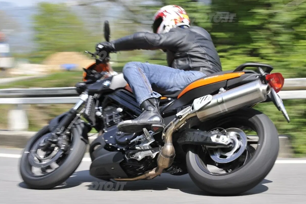 BMW F 800 R   (17)