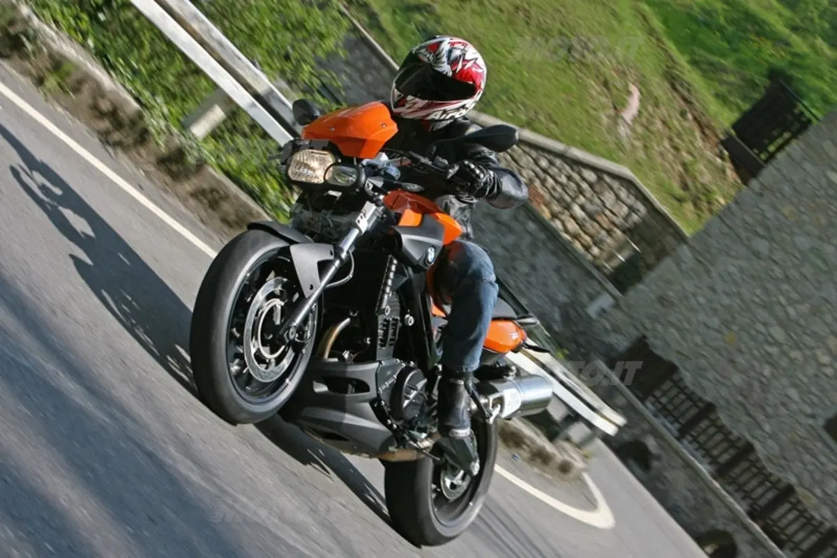 BMW F 800 R   (18)