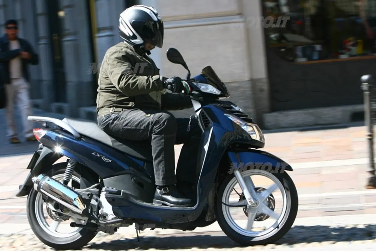 PEUGEOT LXR 125/200 (11)